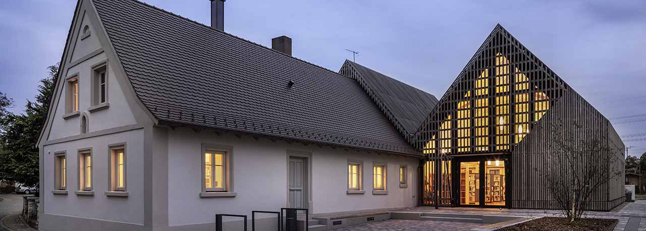 Novoizgrađeni projekt koji pokazuje VELUX krovne prozore - Knjižnica u Gundelsheimu